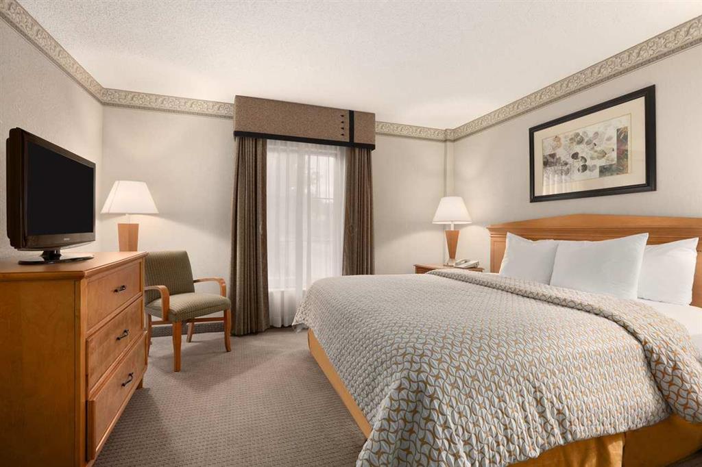 Embassy Suites By Hilton Atlanta Alpharetta Chambre photo